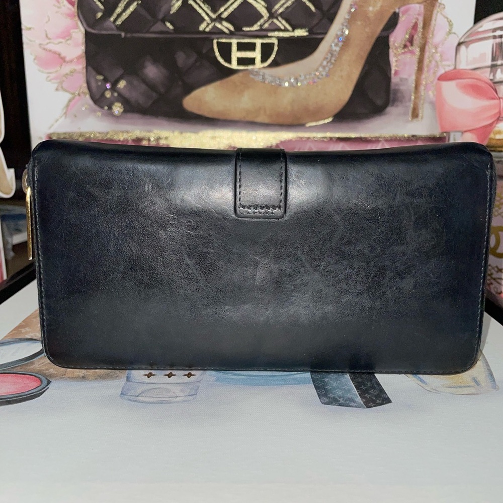 Saint Laurent Y Line Zip Around Wallet in black leather and gold hardware - Picture 2 of 7